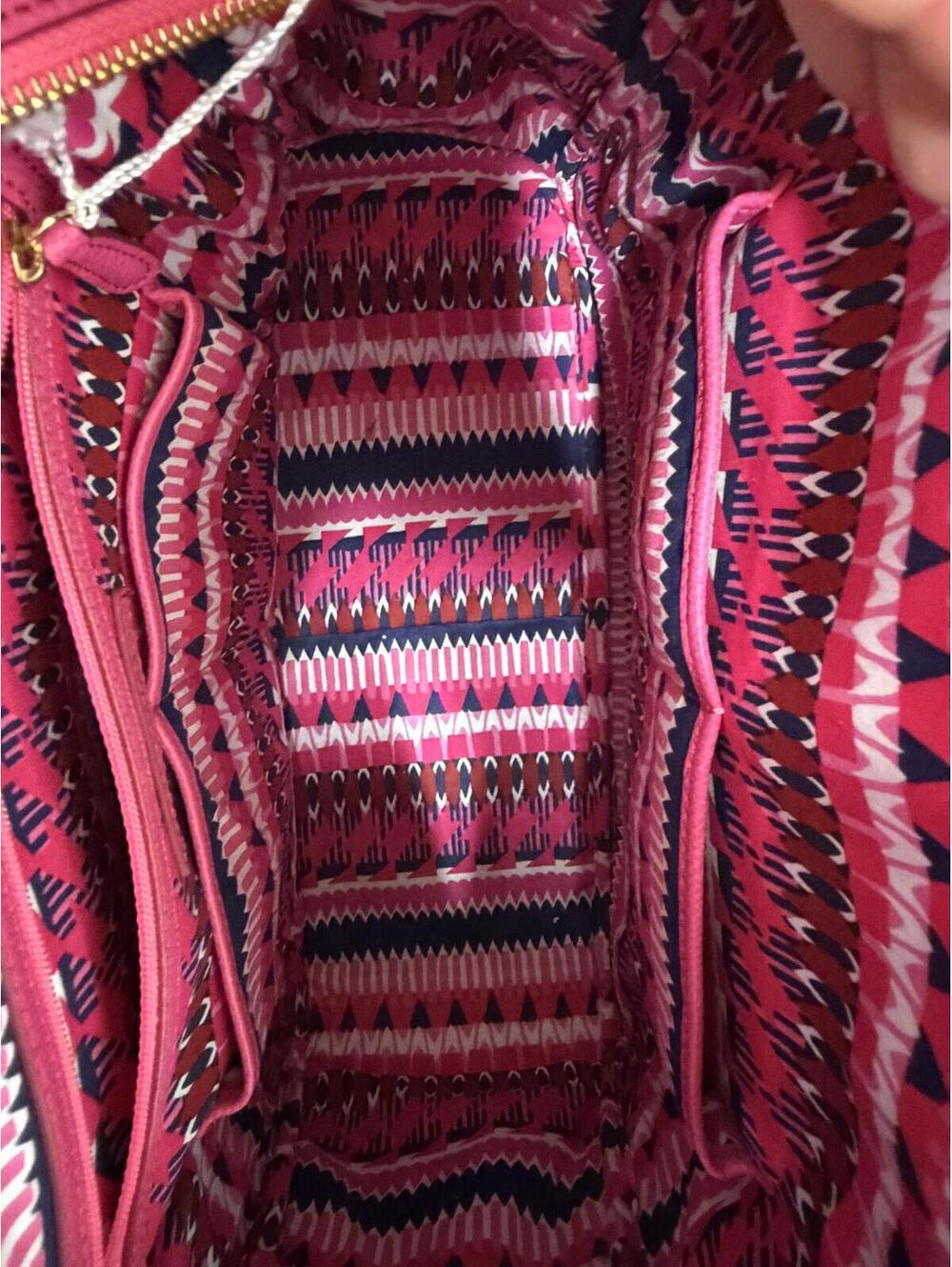 Vera Bradley NWT Bowled Over Bag in rouge - Picture 8 of 9